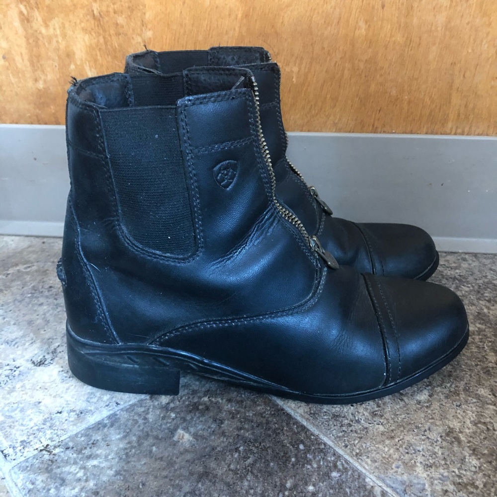 Youth Ariat paddock boots